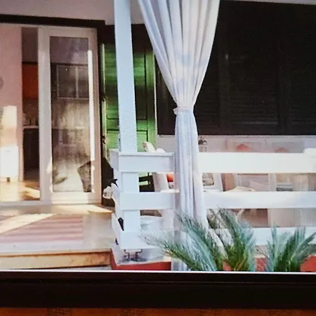 Marea Apartment Golem (Tirana)